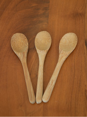 PETITE CUILLÈRE DE SERVICE EN BAMBOU