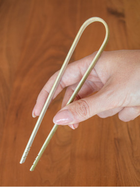 PINCES DE SERVICE EN BAMBOU (2 PIÈCES)