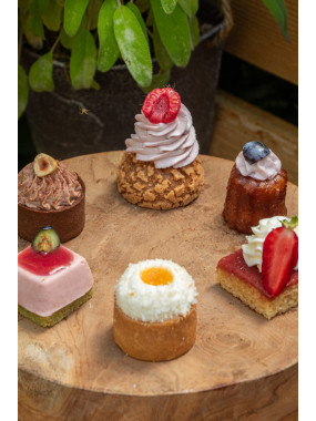 PLATEAU DE 24 PIÈCES COCKTAIL SUCRÉES