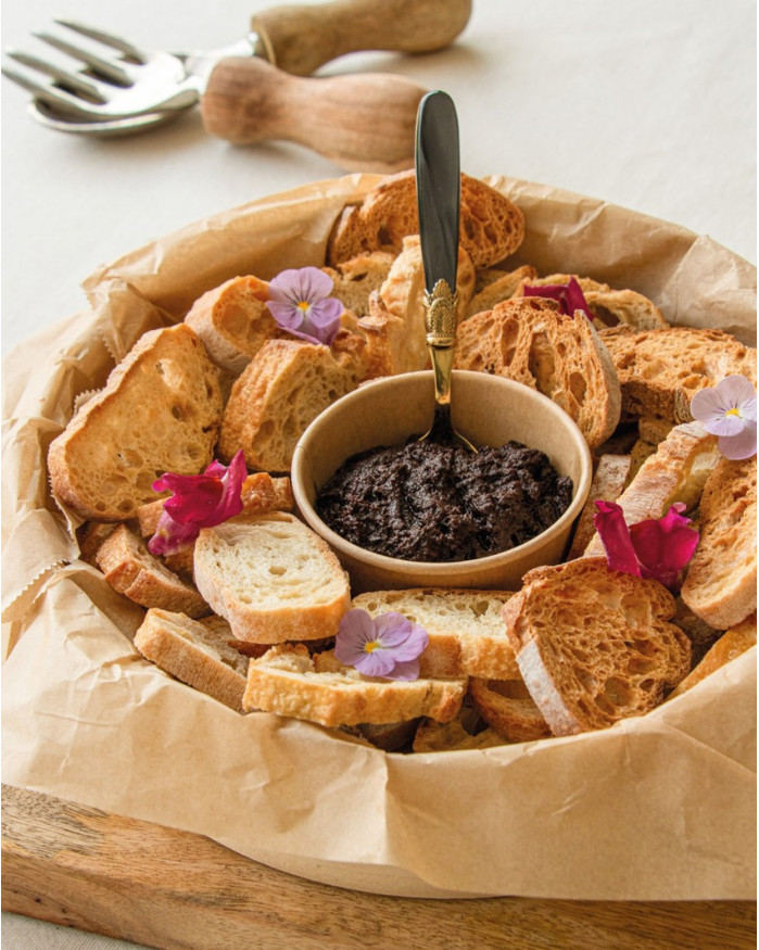 TAPENADE D'OLIVES NOIRES ET CROÛTONS