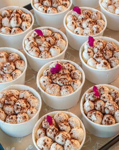 PLATEAU DE MINI TIRAMISUS (20 PIÈCES)