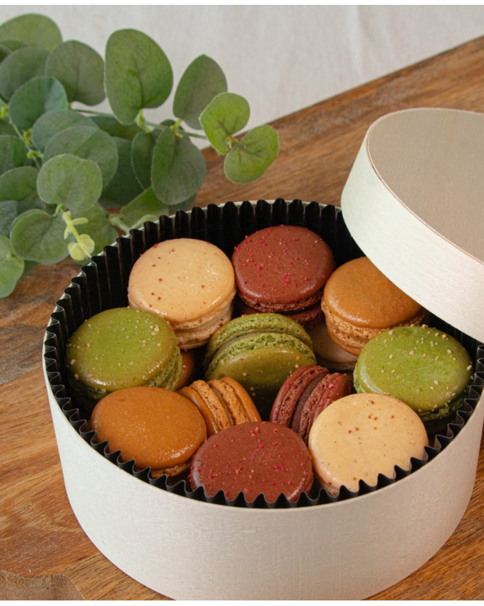 MACARONS TRADITIONNELS (20 PIÈCES)